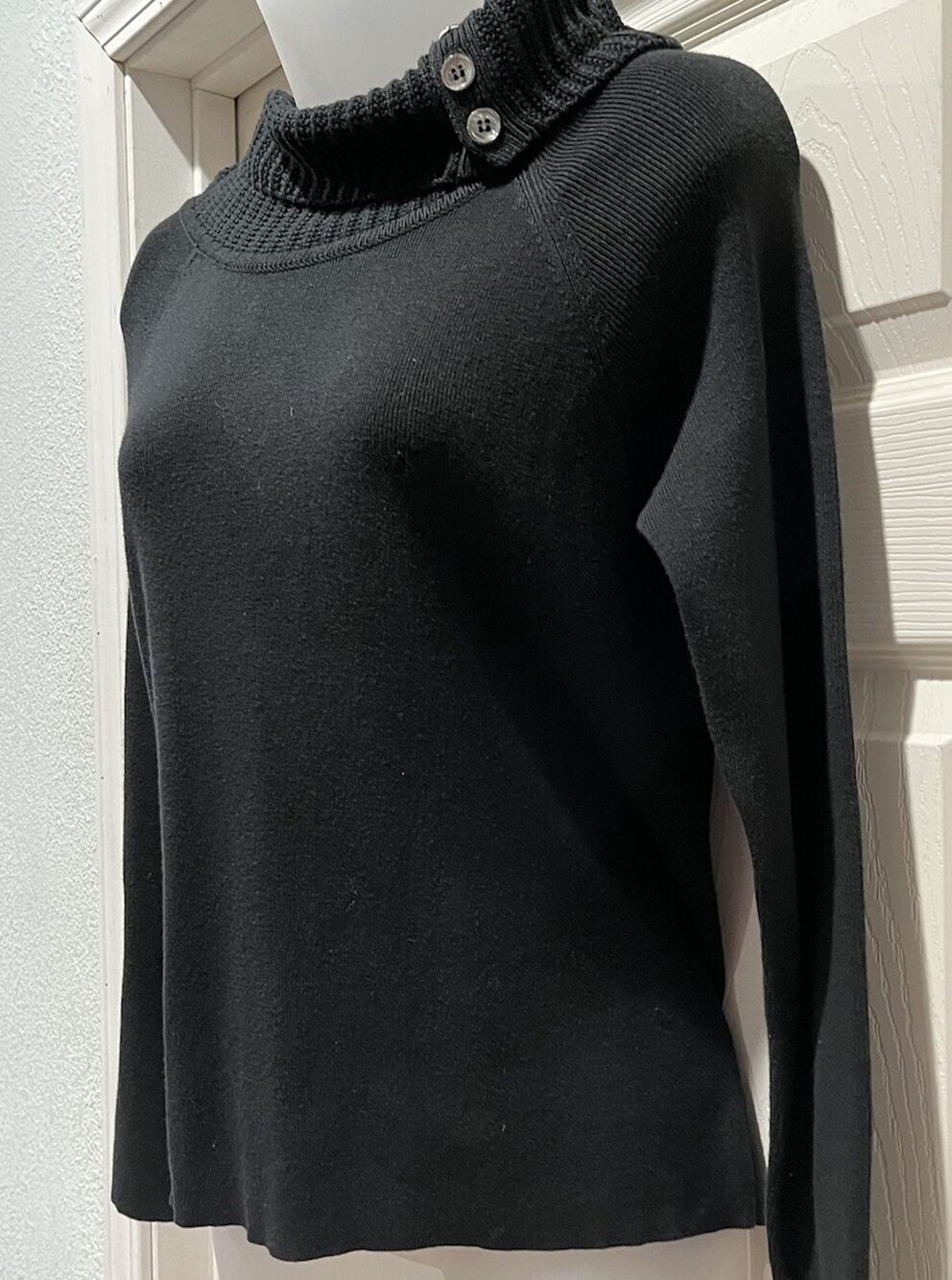 Vintage 90's Y2K Northern Isles Sz M Black Chunky Knit V Neck Pullover Sweater